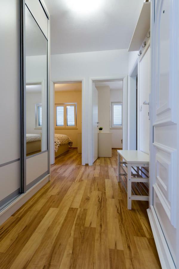 Apartman Orlando Zrnovo Exterior foto